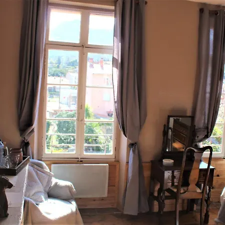 Maison Prades Chambre d'Hôtes-2